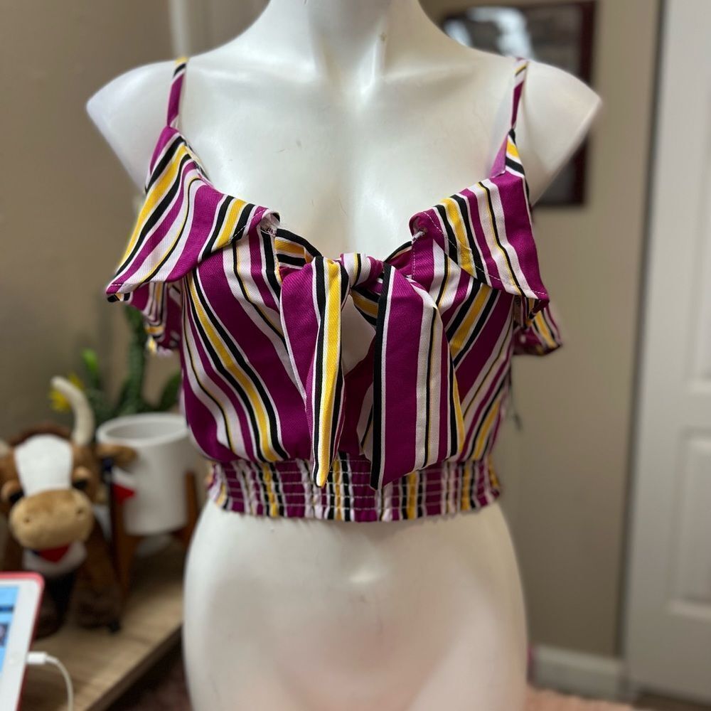 Haute monde Stripped crop top size small